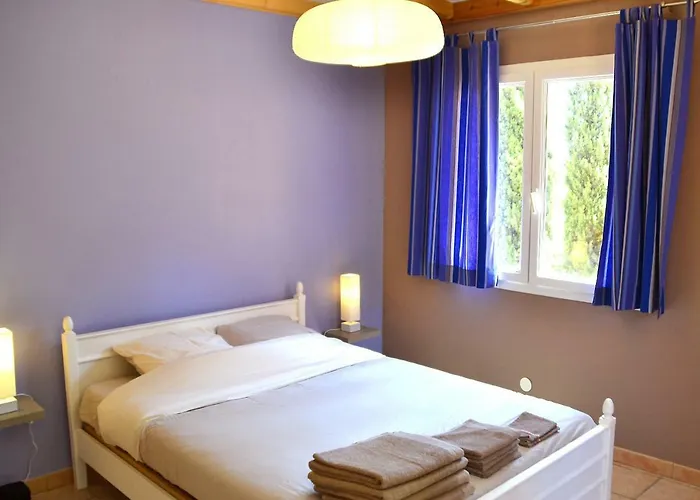 La Briardiere Camélas